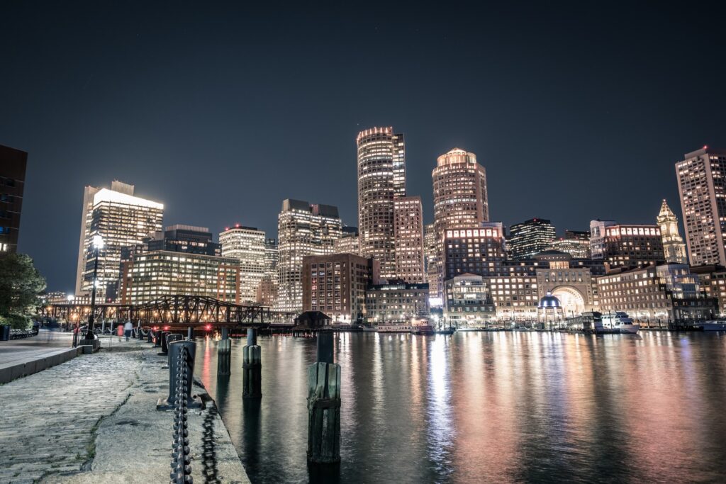 lance anderson NrDYqseeAxk unsplash 16 Fun Things To Do In Boston In Winter