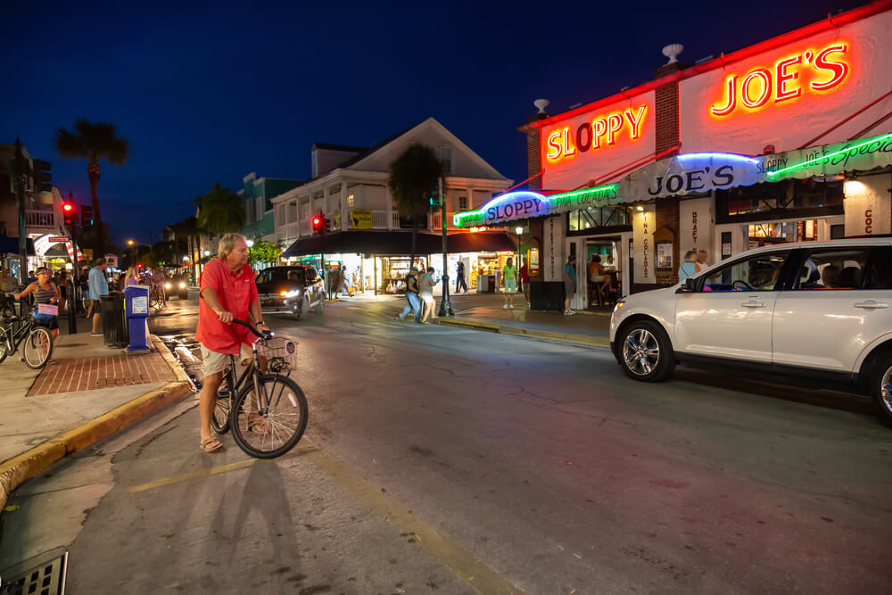 what to wear at night in key west