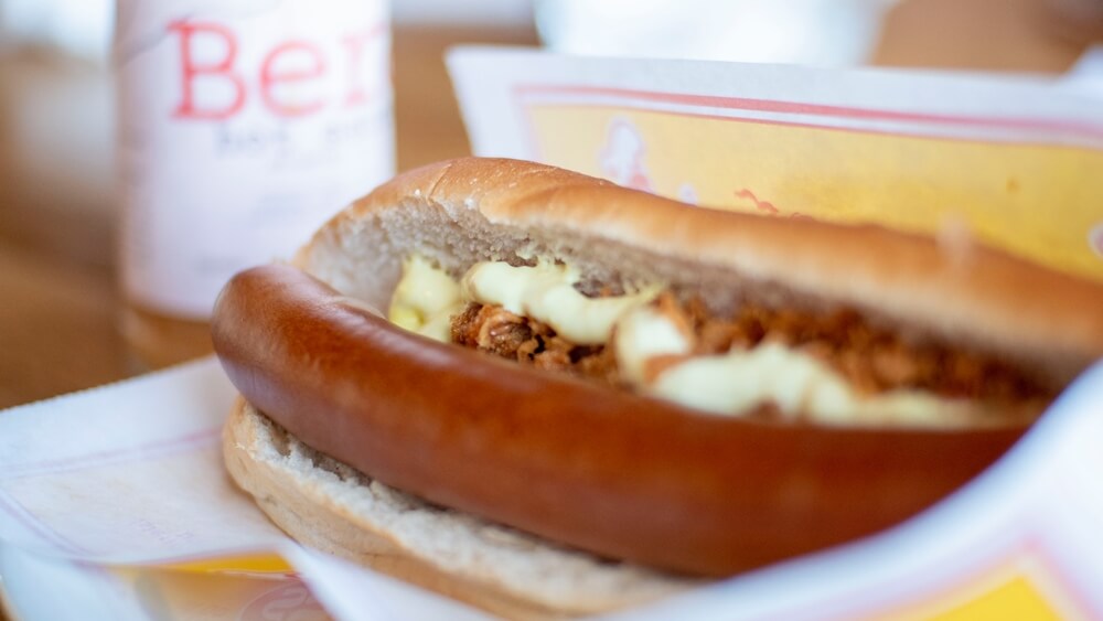 4 Days In Iceland Itinerary for a Perfect Trip 6 Icelandic hot dog