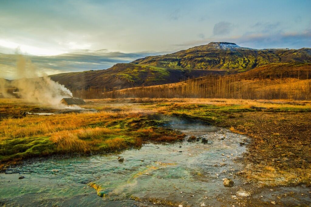 15 Exciting Tours To Take in Iceland This Year 5 Iceland Golden Circle (1)