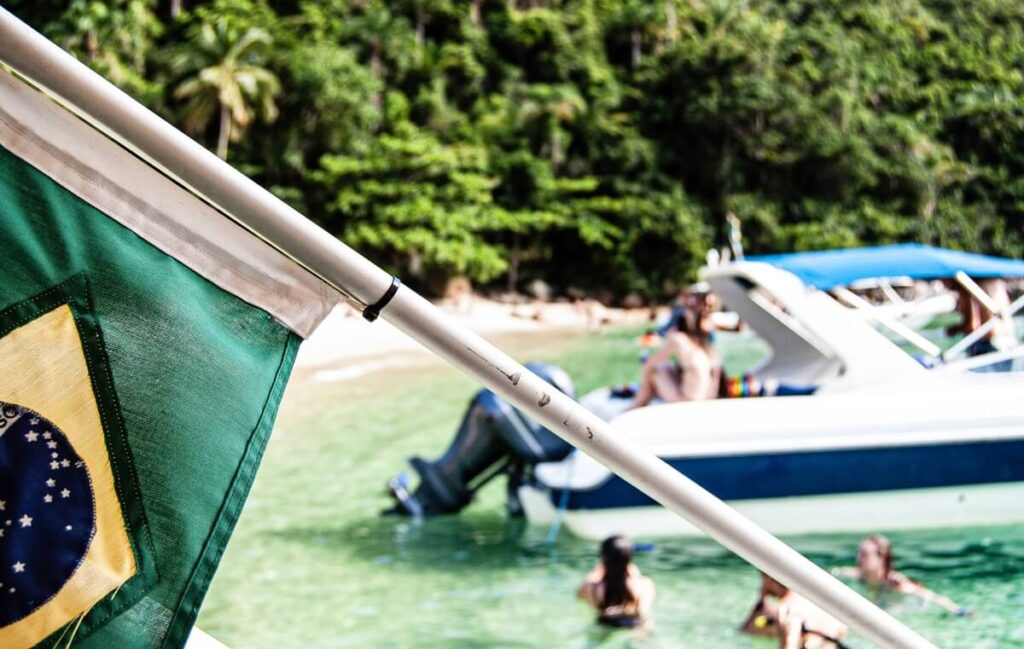 Boat tour round Ilha Grande, Brazil (1)