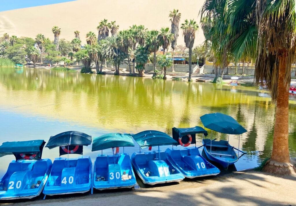 Huacachina Oasis - ica, Peru - paddling