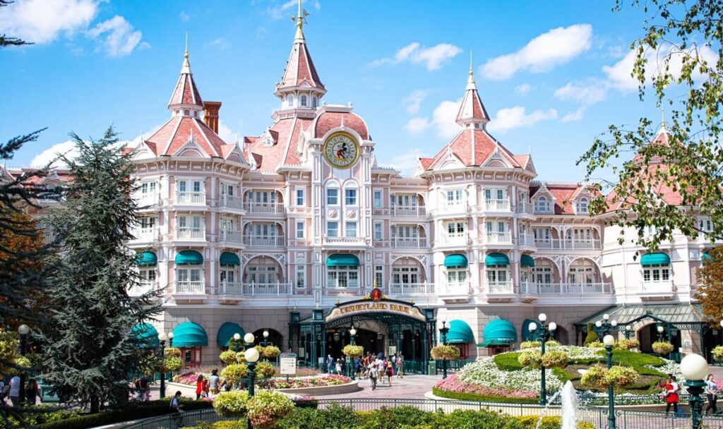 20 Amazing Things Paris Is Known For 9 disneyland paris france (1)
